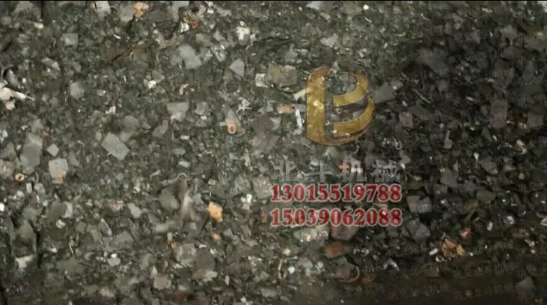 全自動線路板裂解爐運行實拍