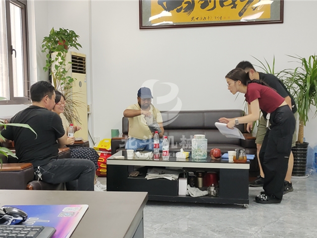 熱烈歡迎孟加拉國客戶蒞臨我廠考察采購設備